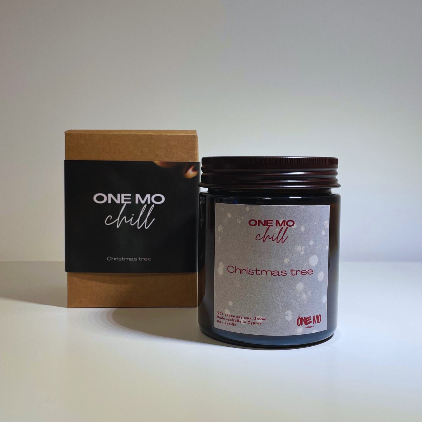 Candle "ONE MO chill"
