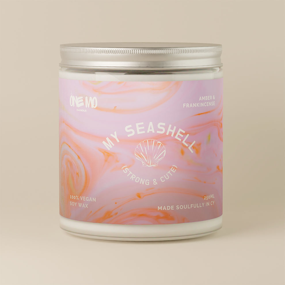Candle "MY SEASHELL (strong & cute)"